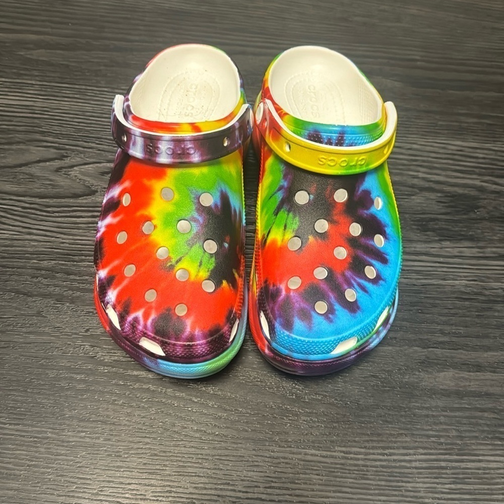 🍍 Crocs Bae Iconic Tie Dye Women Platform Shoes Size 7🍍S7